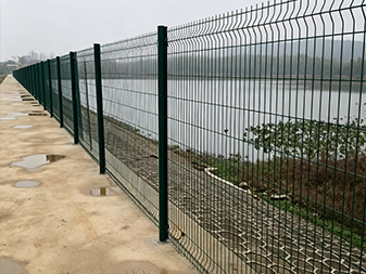 Y071  Angle-shaped guardrail net