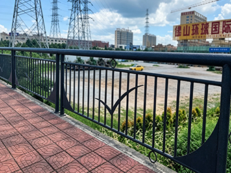 T014 Seagull Style Sidewalk Guardrail